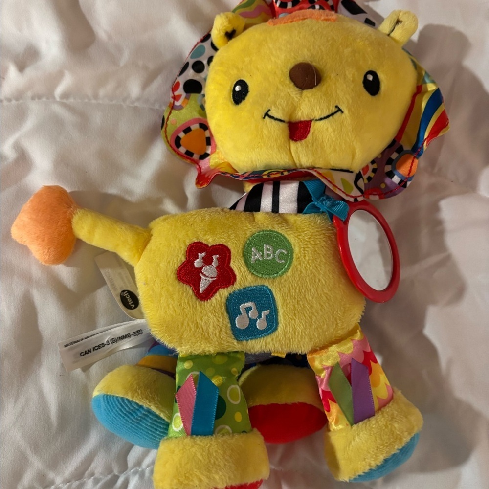 VTech Crinkle and Roar Lion, Yellow Vibrant Plush Lion Learning Toy